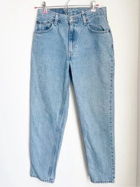 Vintage Levi’s 505 Jeans Size 8 28x28 Light Wash High Rise Straight Tapered USA